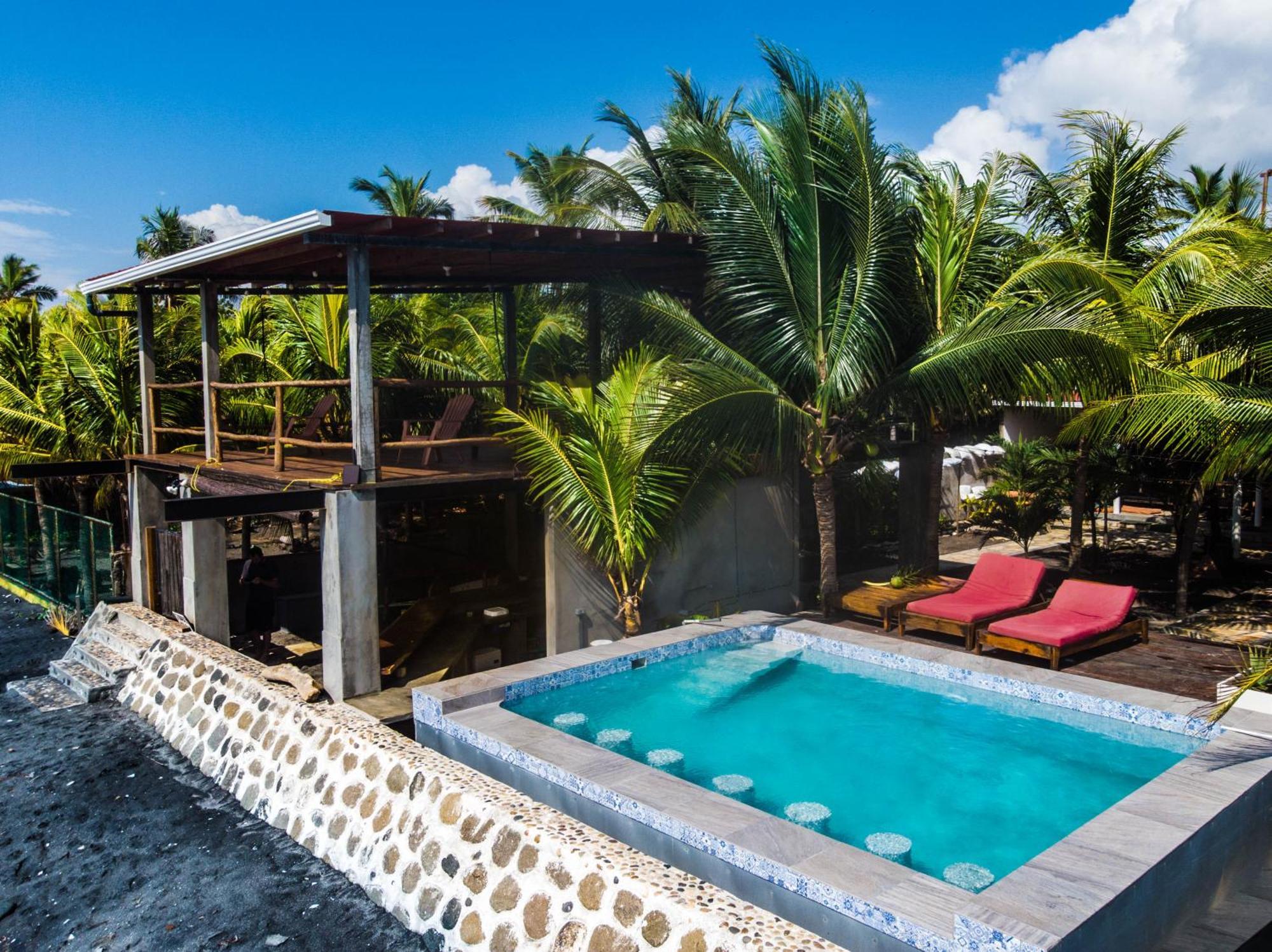 The Free Spirit Hostel Transito Exterior photo